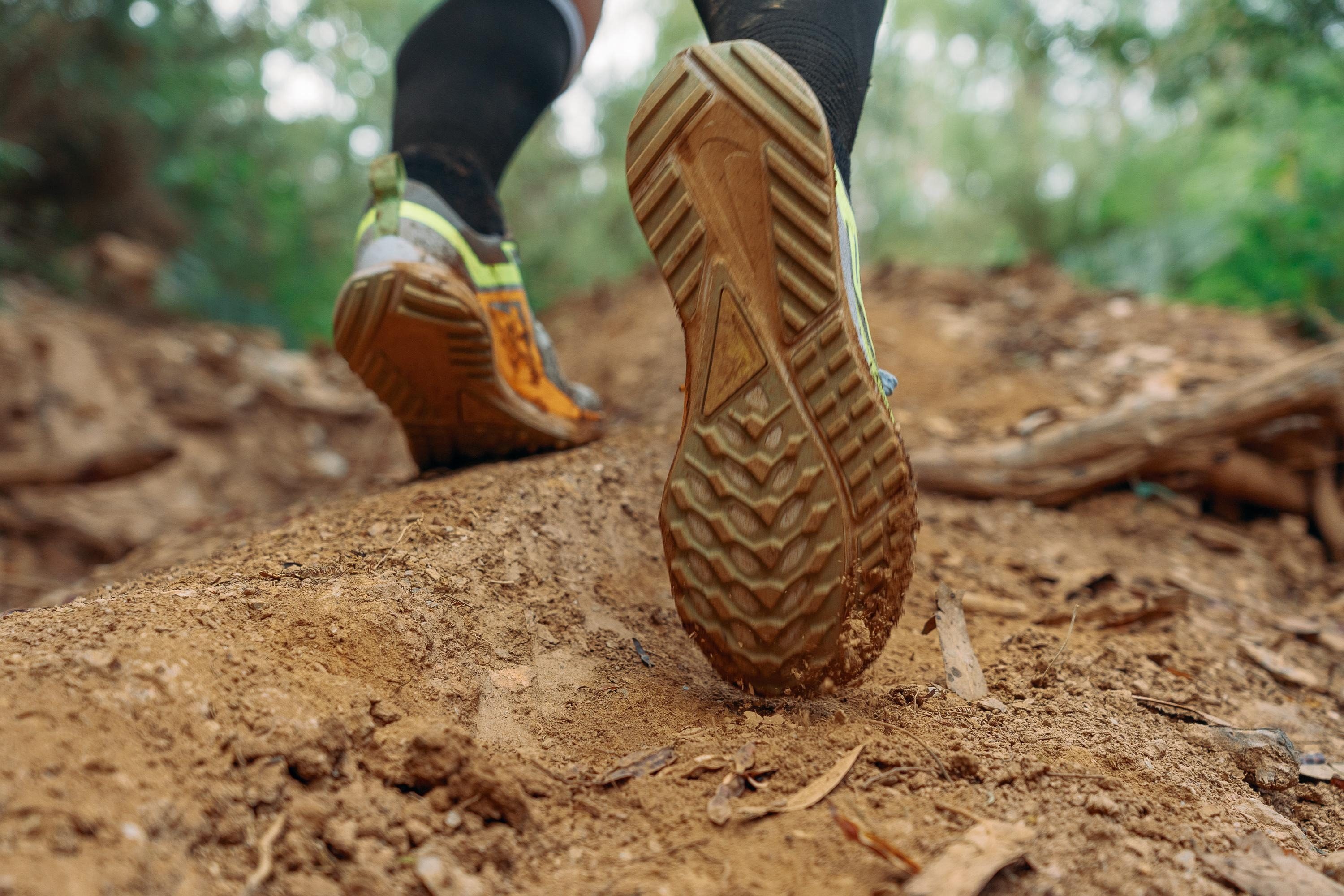 zapatillas de trail running larga distancia.jpg